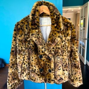 Ann Taylor Loft faux fur leopard double breasted cropped jacket / size L
